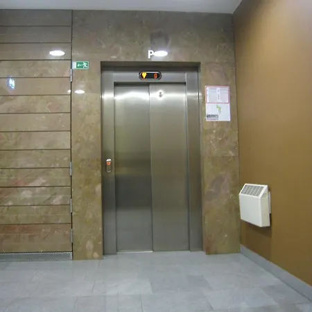 Διαμέρισμα Lux 70 M² Apt. & Free Garage Parking